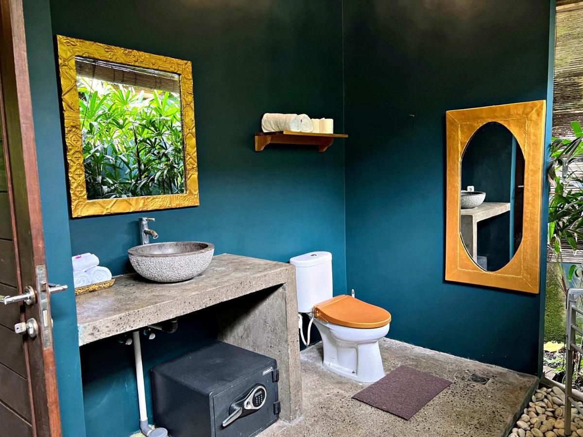 Couette-café Joyously Raw - Free Upgrade Subject To Availability *