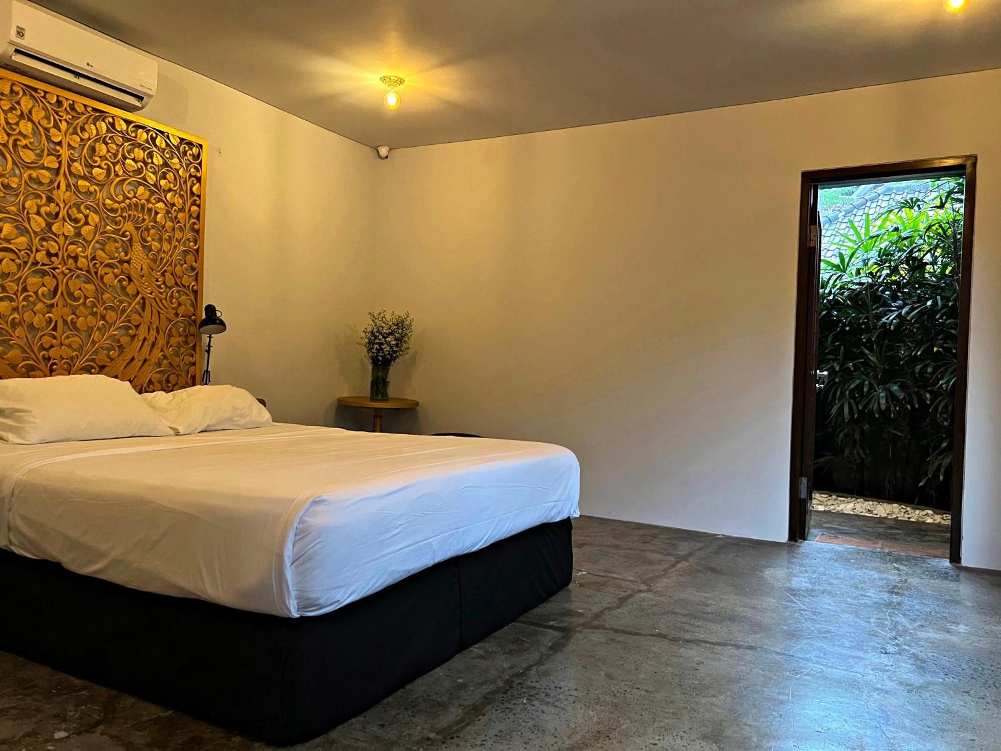 Joyously Raw - Free Upgrade Subject To Availability * Ubud